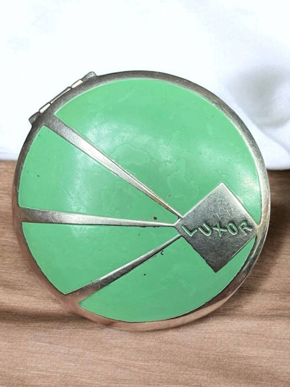 🌺RARE Luxor Art Deco Compact